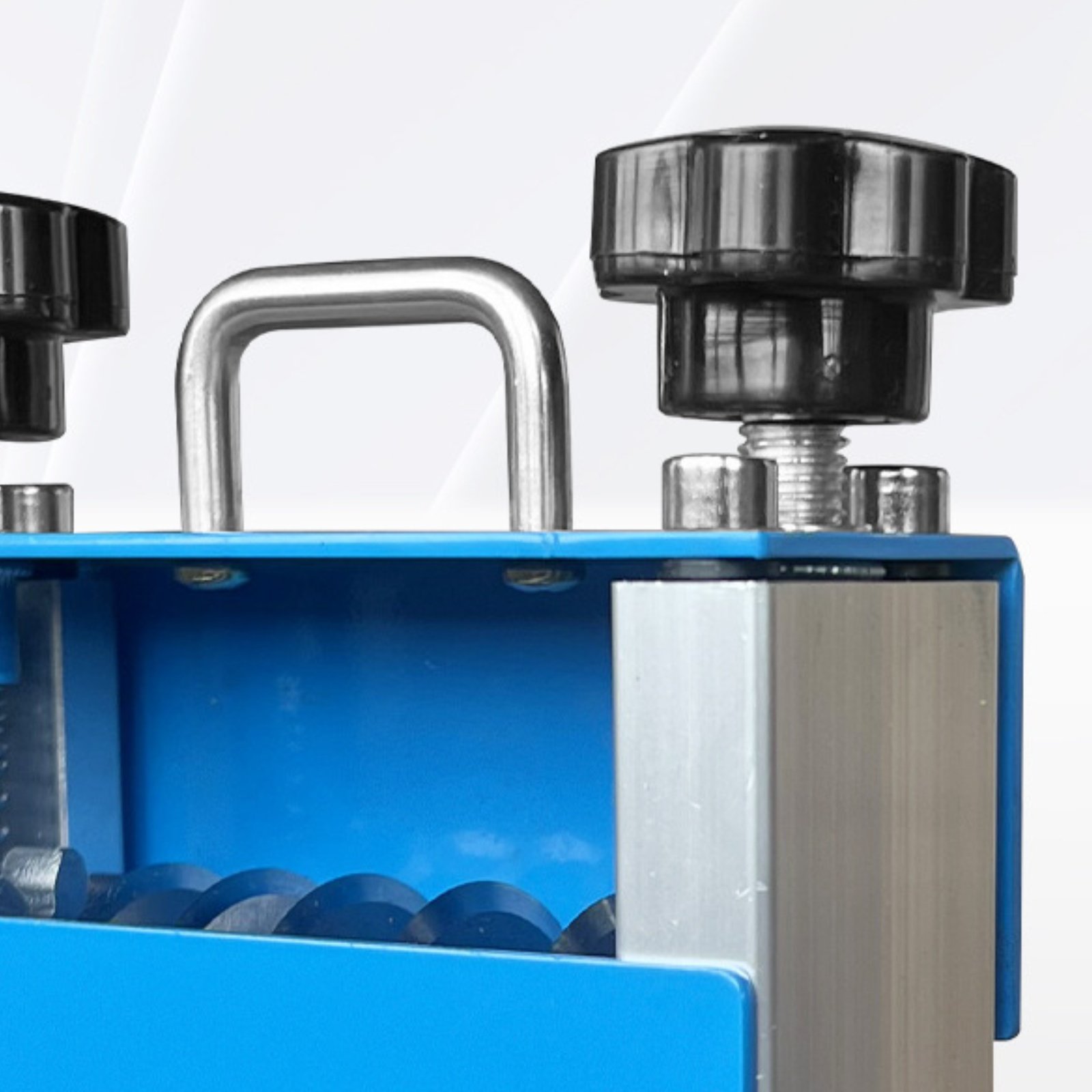 Hand Tools In Workshop - Multi-Hole Cord Peeler Twin-Drive-Drive Hand Crank